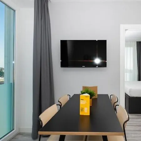 Staycity Venice Aparthotel