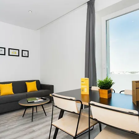 Staycity Venice Aparthotel 4*