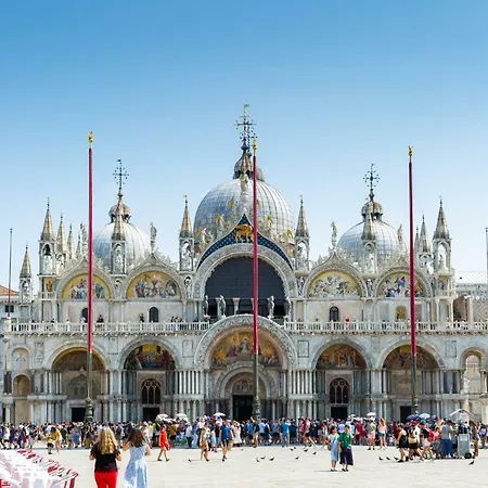 アパートホテル Staycity Venice 4*