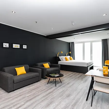 מלון דירות Staycity Venice